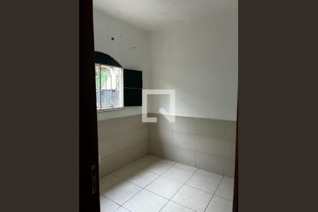 Quarto de casa para alugar com 2 quartos, 70m² em Porto da Pedra, São Gonçalo