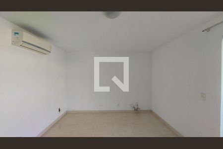 Sala de casa para alugar com 2 quartos, 115m² em Moquetá, Nova Iguaçu