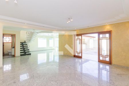 Sala de casa à venda com 6 quartos, 750m² em São Domingos, São Paulo