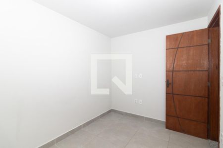 Quarto 1 de apartamento para alugar com 2 quartos, 34m² em Madureira, Rio de Janeiro