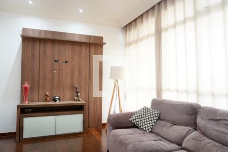 Sala  de apartamento para alugar com 2 quartos, 70m² em Sion, Belo Horizonte