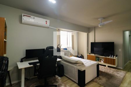 Sala de apartamento à venda com 2 quartos, 60m² em Menino Deus, Porto Alegre