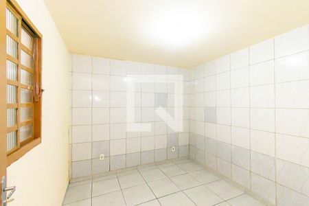 Quarto 1 de casa para alugar com 2 quartos, 40m² em Jardim Nice, São Paulo