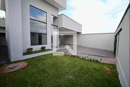 Casa à venda com 3 quartos, 170m² em Garavelo, Goiânia
