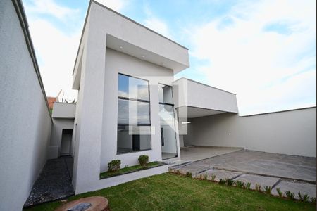 Casa à venda com 3 quartos, 170m² em Garavelo, Goiânia