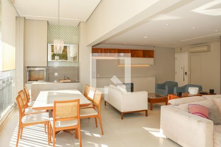 Sala e Varanda Gourmet de apartamento para alugar com 3 quartos, 156m² em Vila Romana, São Paulo