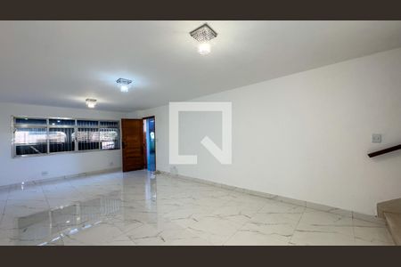Sala de casa à venda com 3 quartos, 170m² em Jardim Aeroporto, São Paulo