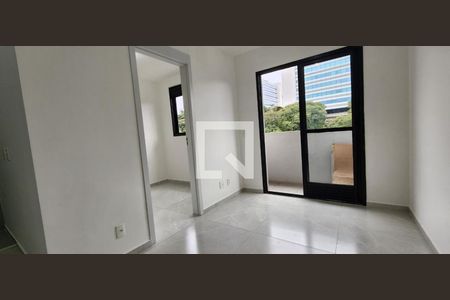 Foto 01 de apartamento para alugar com 2 quartos, 38m² em Jardim São Luís, São Paulo