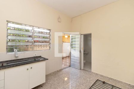 Cozinha de casa para alugar com 1 quarto, 40m² em Vila Sabrina, São Paulo