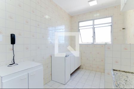 Cozinha e Área de serviço de apartamento à venda com 3 quartos, 83m² em Vila das Bandeiras, Guarulhos
