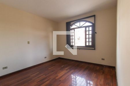 Quarto 1 de casa para alugar com 3 quartos, 200m² em Boqueirão, Curitiba