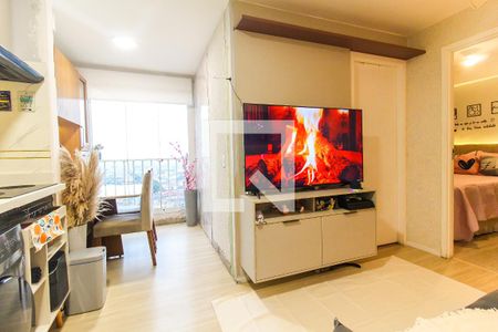 Sala/Cozinha de apartamento à venda com 2 quartos, 31m² em Vila Curuçá Velha, São Paulo