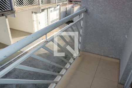 Casa de Condomínio para alugar com 2 quartos, 100m² em Parque Santa Rita de Cassia, Cotia