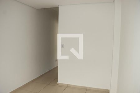 Casa de Condomínio para alugar com 2 quartos, 100m² em Parque Santa Rita de Cassia, Cotia