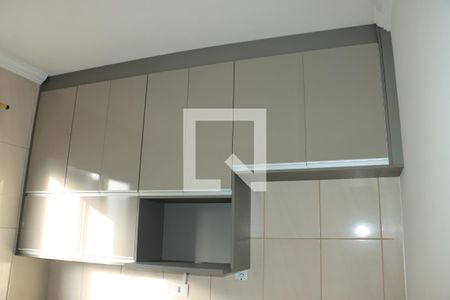 Casa de Condomínio para alugar com 2 quartos, 100m² em Parque Santa Rita de Cassia, Cotia