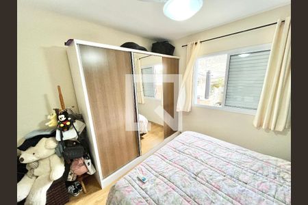 Quarto 1 de casa à venda com 4 quartos, 150m² em Vila Vitorio Mazzei, São Paulo