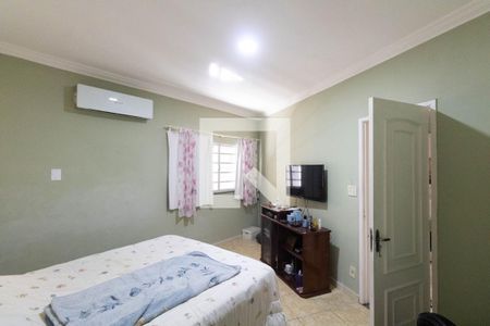 Quarto 1 de casa à venda com 3 quartos, 210m² em Campo Grande, Rio de Janeiro