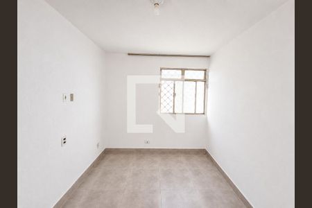 Quarto de casa para alugar com 3 quartos, 102m² em Parque das laranjeiras, Goiânia