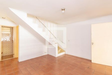 Sala de casa à venda com 2 quartos, 110m² em Jardim Mangalot, São Paulo