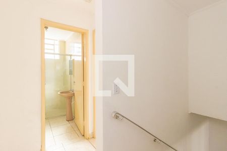 Corredor de casa à venda com 2 quartos, 110m² em Jardim Mangalot, São Paulo