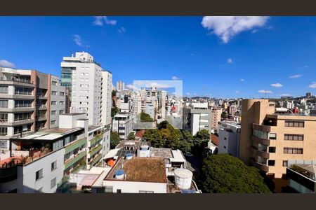 Apartamento à venda com 4 quartos, 266m² em Santo Antônio, Belo Horizonte