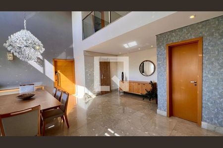 Apartamento à venda com 4 quartos, 266m² em Santo Antônio, Belo Horizonte