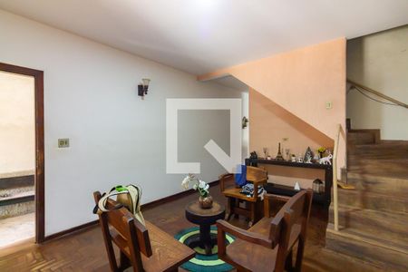 Sala  de casa à venda com 2 quartos, 230m² em Vila Yolanda, Osasco