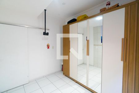 Casa 1 - Quarto 2 de casa à venda com 5 quartos, 300m² em Vila Fachini, São Paulo