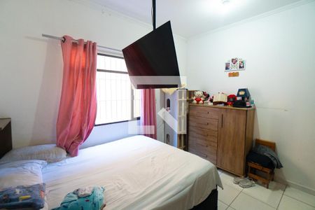 Casa 1 - Quarto 1 de casa à venda com 5 quartos, 300m² em Vila Fachini, São Paulo