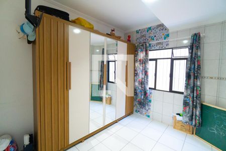 Casa 1 - Quarto 2 de casa à venda com 5 quartos, 300m² em Vila Fachini, São Paulo
