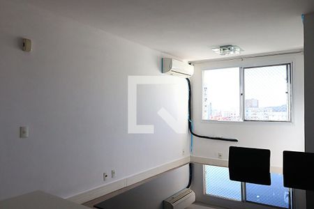 Sala de apartamento à venda com 3 quartos, 67m² em Jardim Carvalho, Porto Alegre