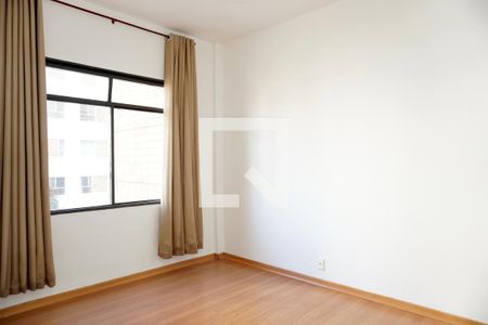 Quarto 2 de apartamento para alugar com 3 quartos, 93m² em Lourdes, Belo Horizonte