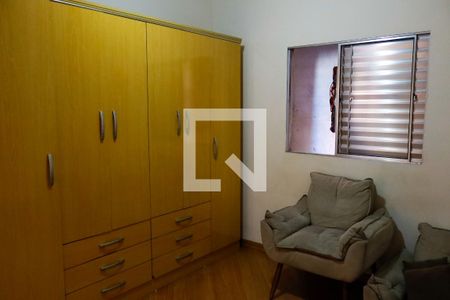 Quarto 1 de casa à venda com 6 quartos, 190m² em Santa Maria, Osasco