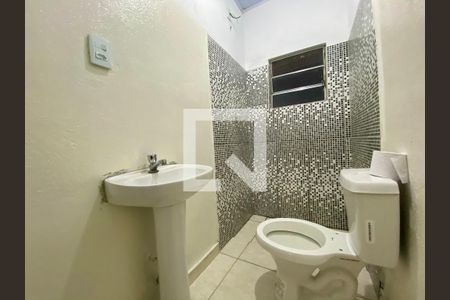 Banheiro de casa para alugar com 1 quarto, 55m² em Recreio São Jorge, Guarulhos