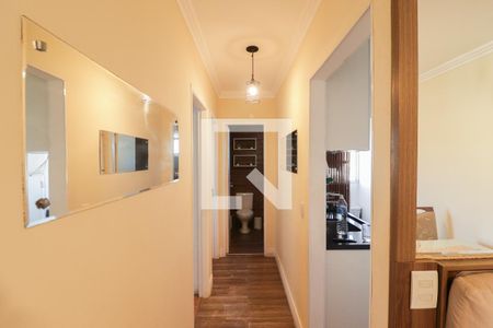 Corredor de apartamento para alugar com 2 quartos, 49m² em Vila Roque, São Paulo