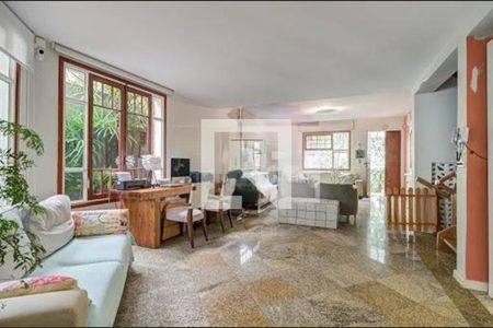 Casa à venda com 4 quartos, 408m² em Santo Amaro, São Paulo