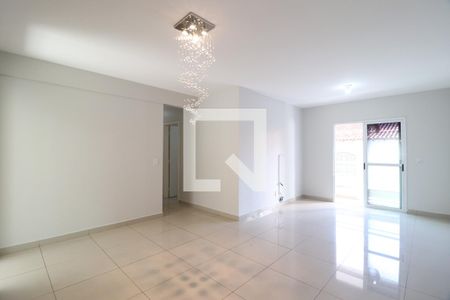 Apartamento para alugar com 4 quartos, 106m² em Saraiva, Uberlândia