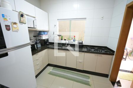 Casa de Condomínio à venda com 3 quartos, 120m² em Setor Center Ville, Goiânia