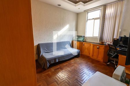 Quarto 1 de apartamento à venda com 4 quartos, 220m² em Padre Eustáquio, Belo Horizonte