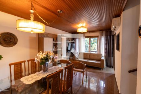 Sala de Jantar de casa à venda com 3 quartos, 220m² em Jardim Botânico, Porto Alegre