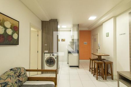 Sala/Cozinha de apartamento à venda com 1 quarto, 33m² em Centro, Curitiba