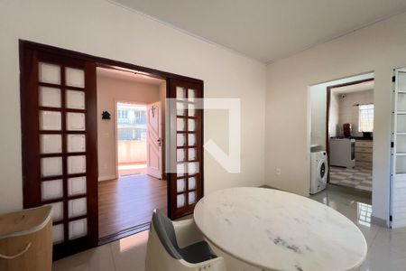 Casa à venda com 3 quartos, 210m² em Jardim das Palmeiras, Valinhos