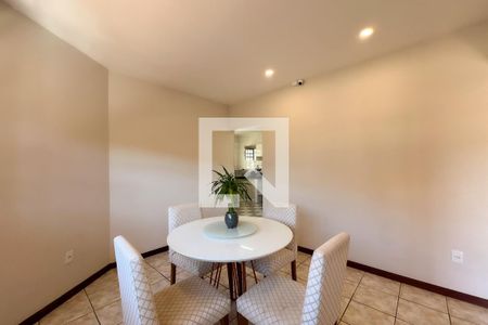 Casa à venda com 3 quartos, 210m² em Jardim das Palmeiras, Valinhos