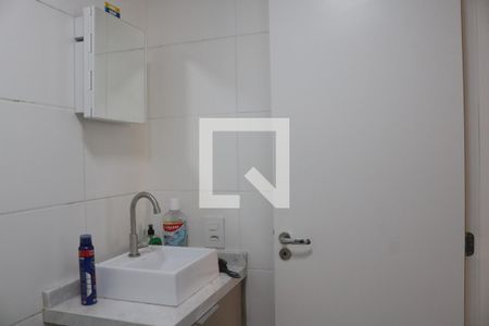 Banheiro de apartamento à venda com 1 quarto, 27m² em Barra Funda, São Paulo