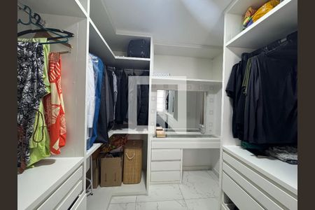 Closet de apartamento para alugar com 2 quartos, 67m² em Industrial Autonomistas, Osasco