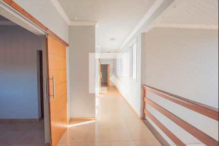 Corredor de casa para alugar com 3 quartos, 220m² em Jardim Eulina, Campinas