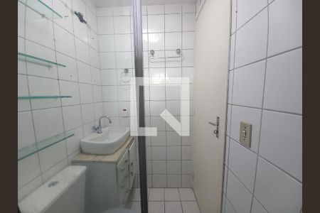 Banheiro de apartamento à venda com 1 quarto, 33m² em Luz, São Paulo
