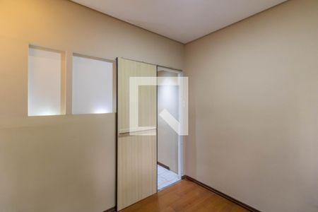 Quarto 1 de apartamento para alugar com 2 quartos, 56m² em Jardim Cocaia, Guarulhos