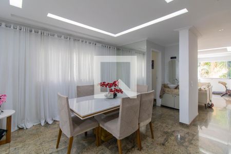 Sala de casa à venda com 4 quartos, 450m² em Vila Rosalia, Guarulhos