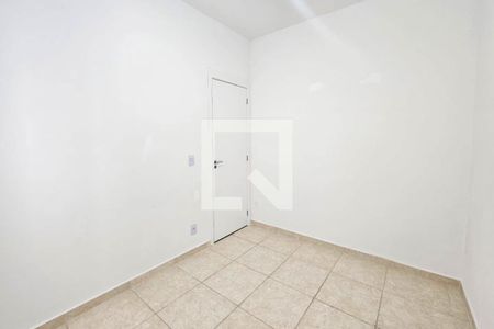 Quarto 1 de apartamento para alugar com 2 quartos, 40m² em Cosmos, Rio de Janeiro